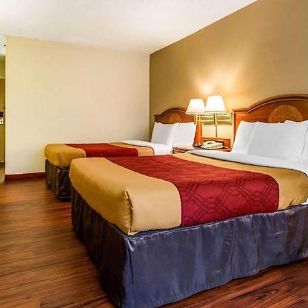 Studios & Suites 4 Less 夏洛特 外观 照片