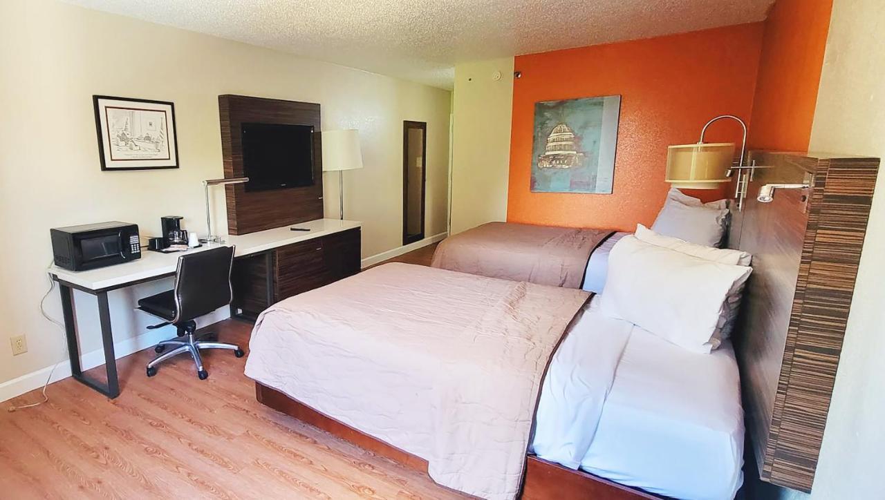 Studios & Suites 4 Less 夏洛特 外观 照片